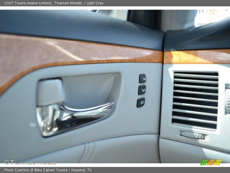 Titanium Metallic / Light Gray 2007 Toyota Avalon Limited