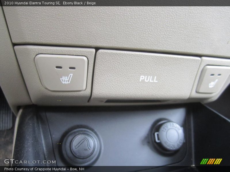 Ebony Black / Beige 2010 Hyundai Elantra Touring SE