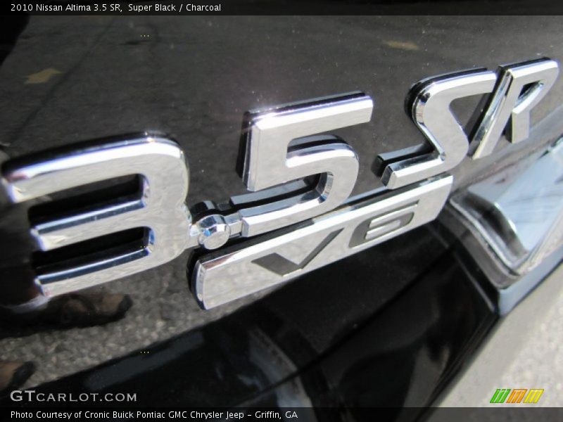 Super Black / Charcoal 2010 Nissan Altima 3.5 SR