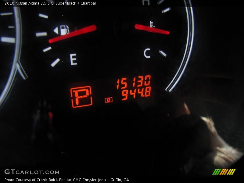 Super Black / Charcoal 2010 Nissan Altima 3.5 SR