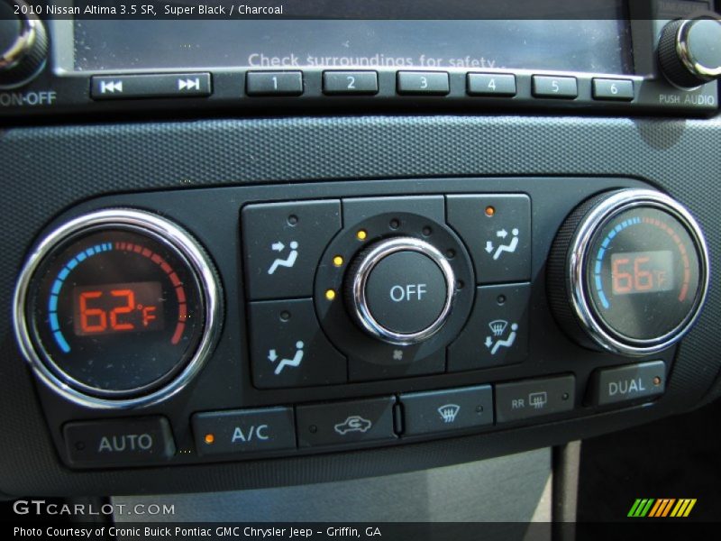 Super Black / Charcoal 2010 Nissan Altima 3.5 SR