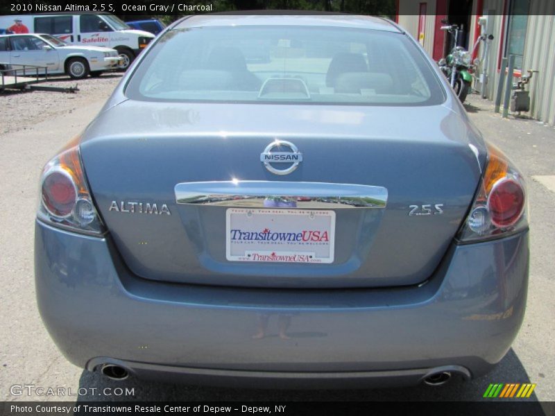 Ocean Gray / Charcoal 2010 Nissan Altima 2.5 S