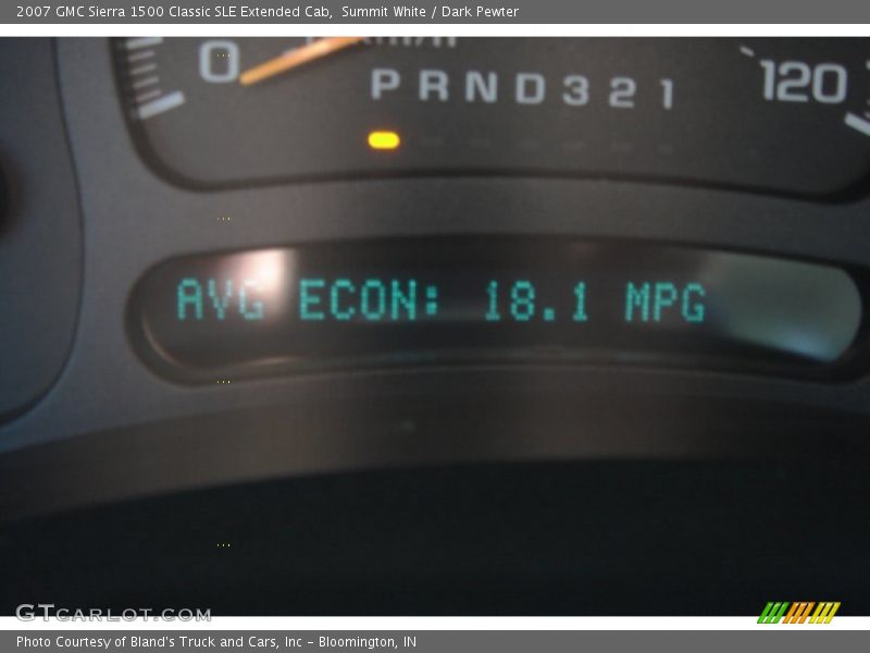 Summit White / Dark Pewter 2007 GMC Sierra 1500 Classic SLE Extended Cab