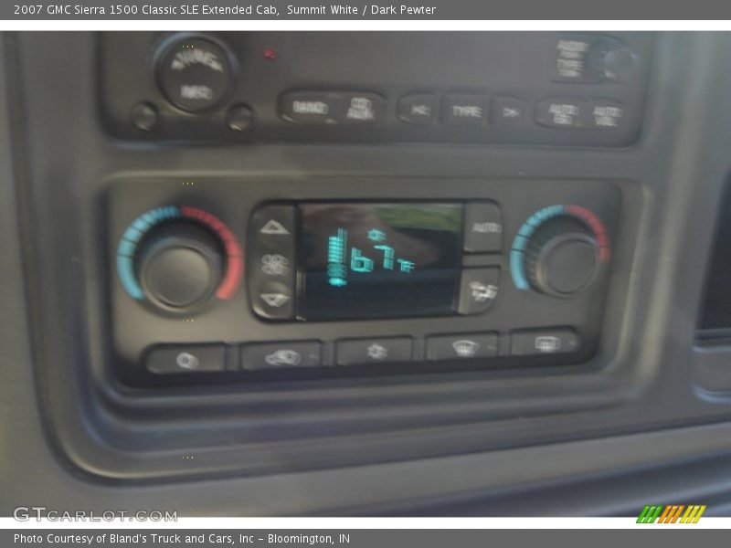 Summit White / Dark Pewter 2007 GMC Sierra 1500 Classic SLE Extended Cab