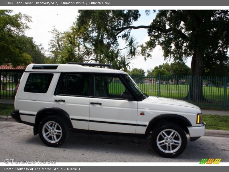 Chawton White / Tundra Grey 2004 Land Rover Discovery SE7
