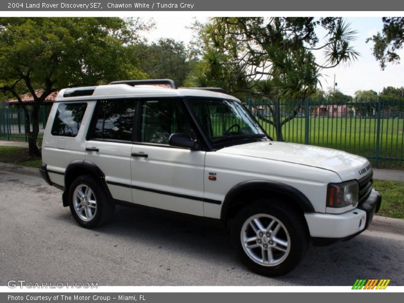 Chawton White / Tundra Grey 2004 Land Rover Discovery SE7
