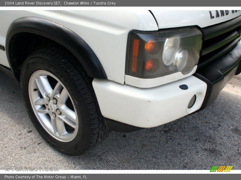 Chawton White / Tundra Grey 2004 Land Rover Discovery SE7