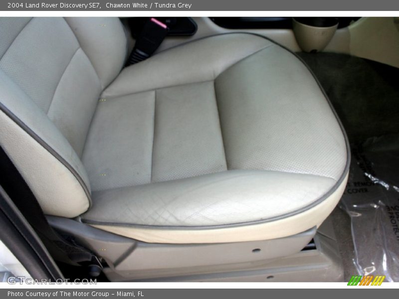 Chawton White / Tundra Grey 2004 Land Rover Discovery SE7