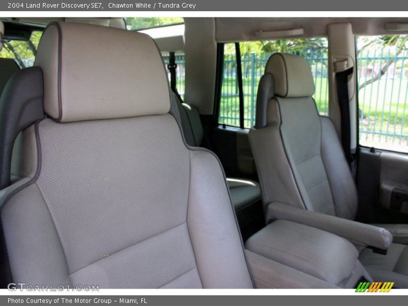 Chawton White / Tundra Grey 2004 Land Rover Discovery SE7
