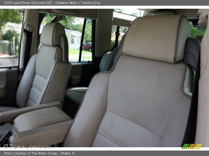 Chawton White / Tundra Grey 2004 Land Rover Discovery SE7