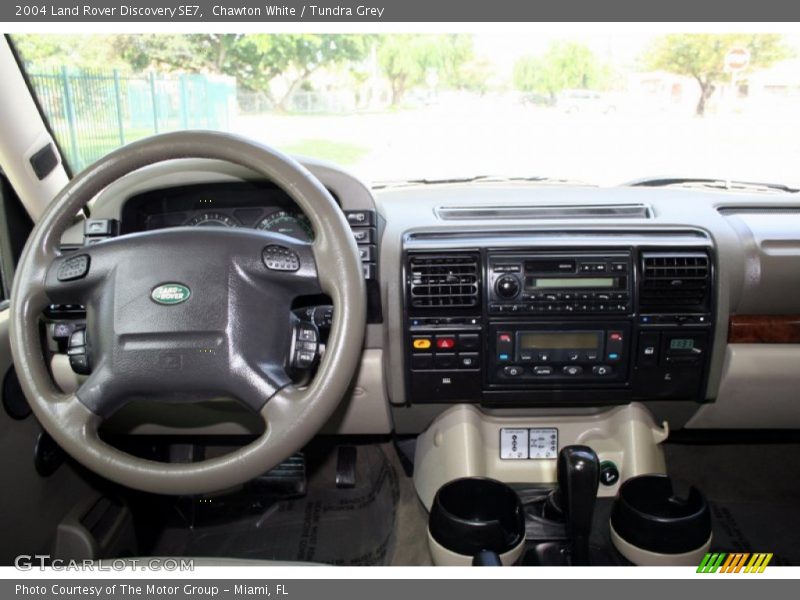 Chawton White / Tundra Grey 2004 Land Rover Discovery SE7