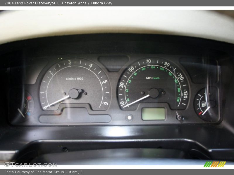 Chawton White / Tundra Grey 2004 Land Rover Discovery SE7