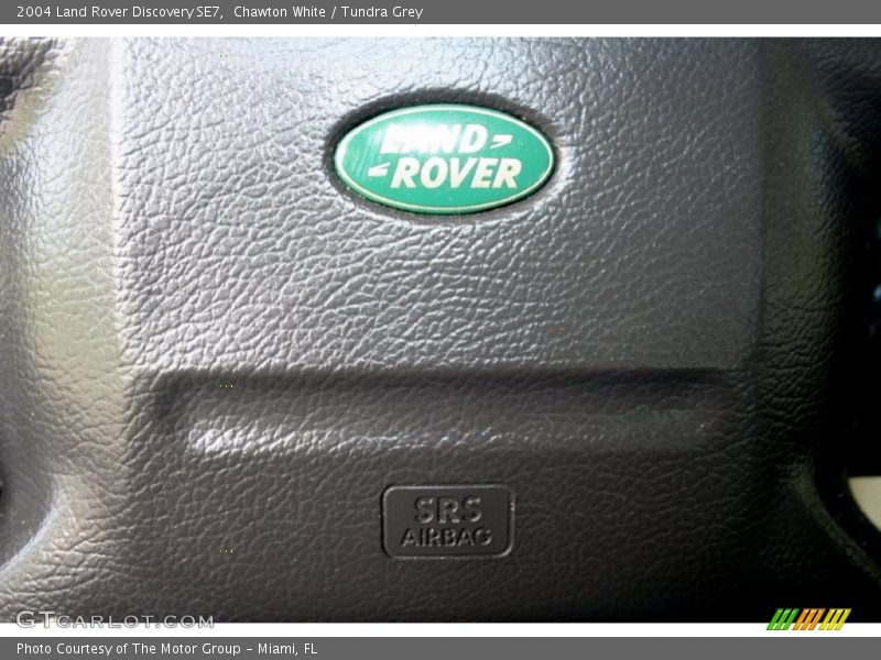 Chawton White / Tundra Grey 2004 Land Rover Discovery SE7