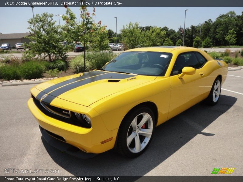 Front 3/4 View of 2010 Challenger SRT8