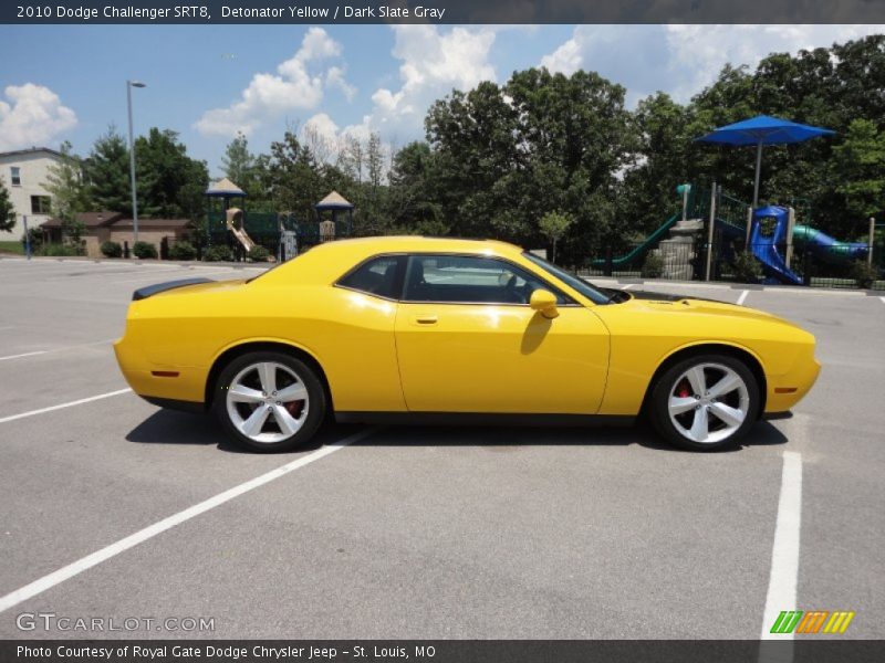  2010 Challenger SRT8 Detonator Yellow