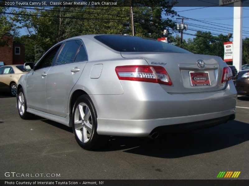 Classic Silver Metallic / Dark Charcoal 2010 Toyota Camry SE