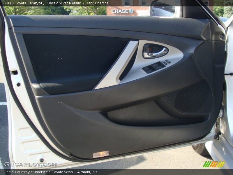 Classic Silver Metallic / Dark Charcoal 2010 Toyota Camry SE