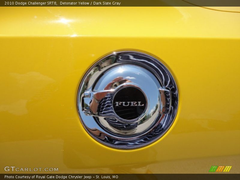  2010 Challenger SRT8 Logo