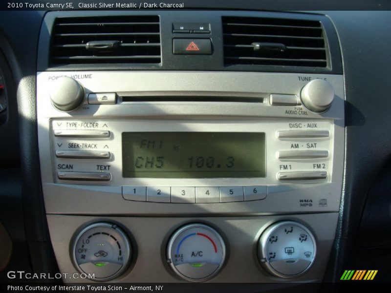 Classic Silver Metallic / Dark Charcoal 2010 Toyota Camry SE