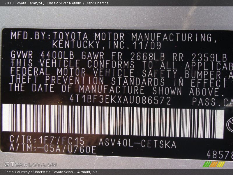 Classic Silver Metallic / Dark Charcoal 2010 Toyota Camry SE