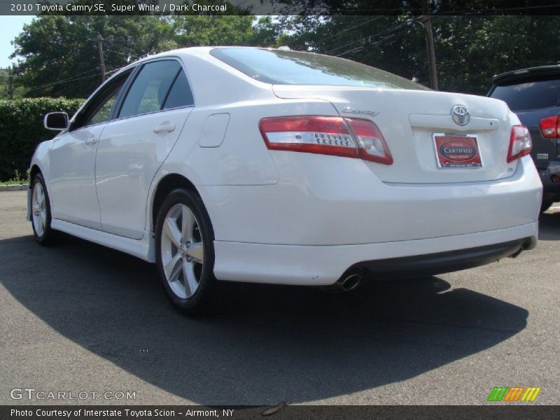 Super White / Dark Charcoal 2010 Toyota Camry SE