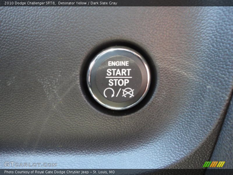 Controls of 2010 Challenger SRT8