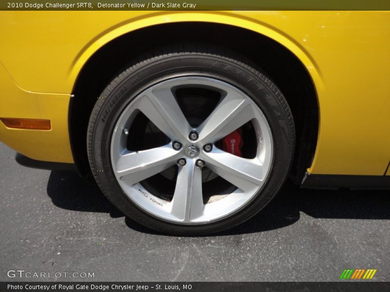  2010 Challenger SRT8 Wheel