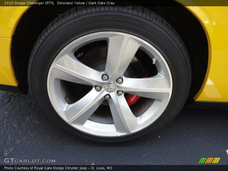  2010 Challenger SRT8 Wheel