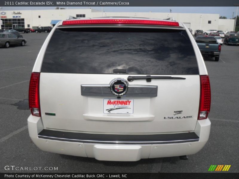 White Diamond Tricoat / Cashmere/Cocoa 2011 Cadillac Escalade ESV
