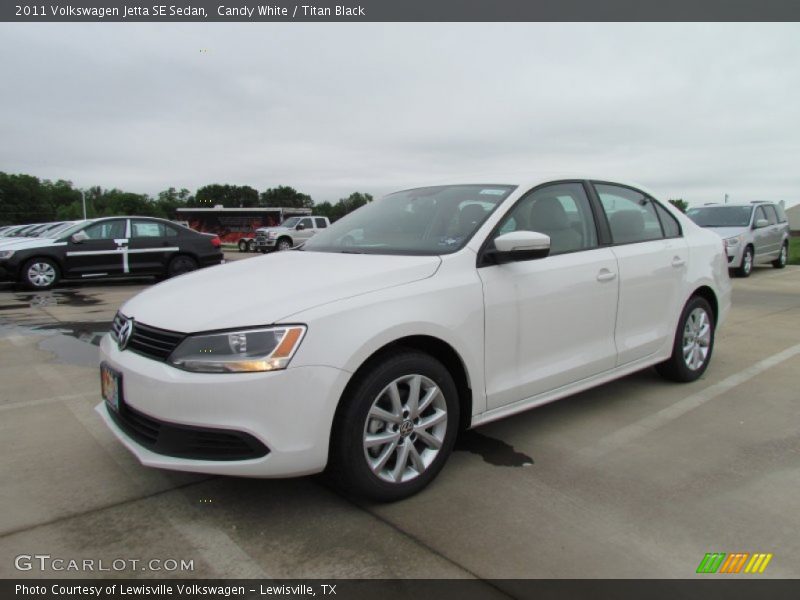 Candy White / Titan Black 2011 Volkswagen Jetta SE Sedan