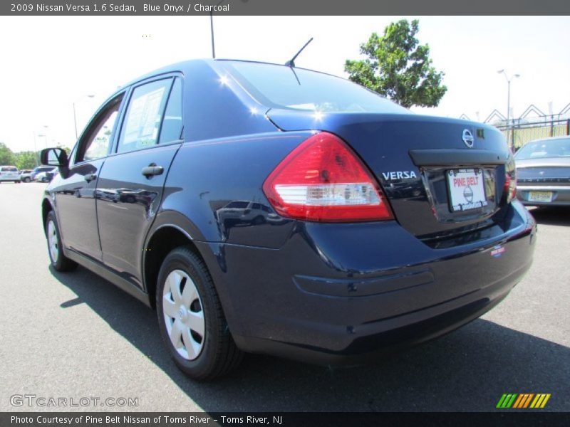Blue Onyx / Charcoal 2009 Nissan Versa 1.6 Sedan