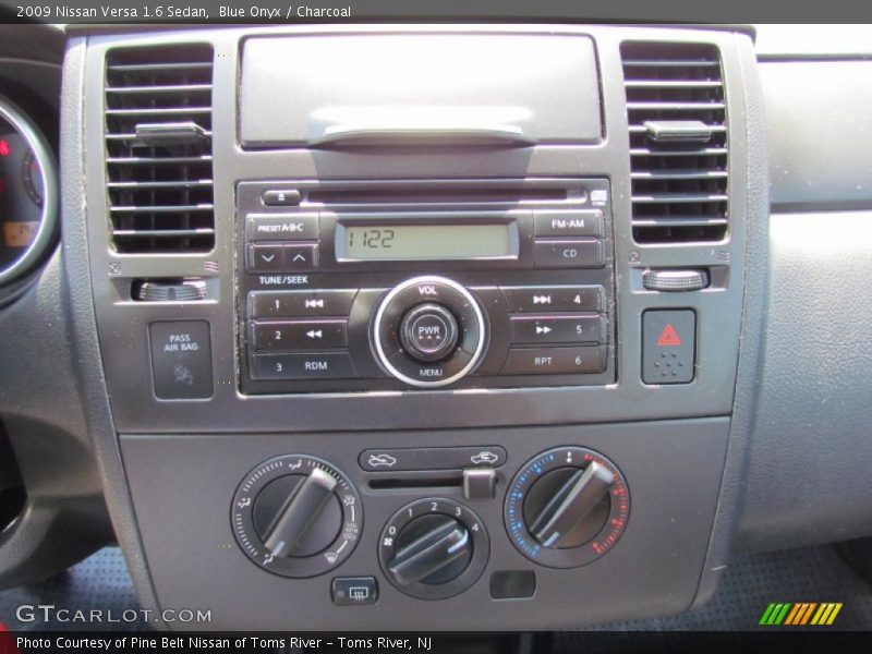 Blue Onyx / Charcoal 2009 Nissan Versa 1.6 Sedan