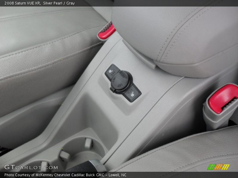 Silver Pearl / Gray 2008 Saturn VUE XR