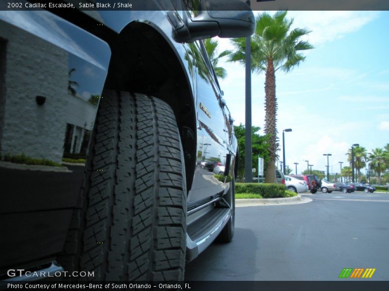 Sable Black / Shale 2002 Cadillac Escalade