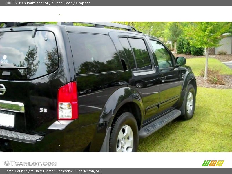 Super Black / Graphite 2007 Nissan Pathfinder SE