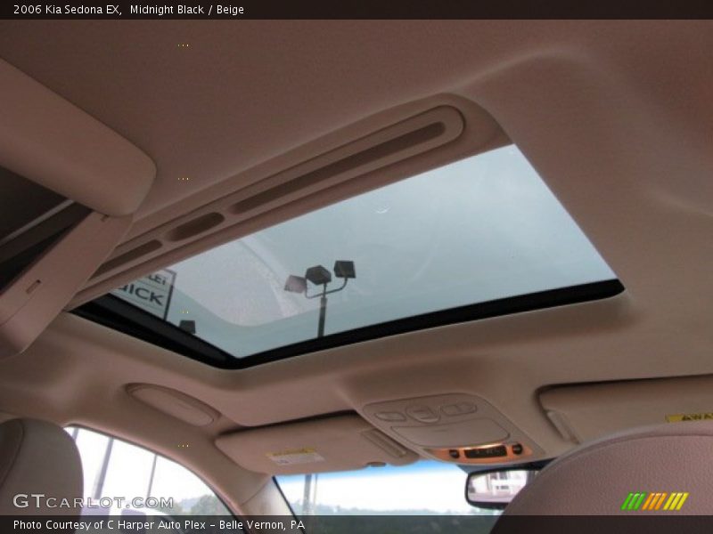 Midnight Black / Beige 2006 Kia Sedona EX