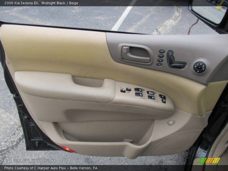 Midnight Black / Beige 2006 Kia Sedona EX
