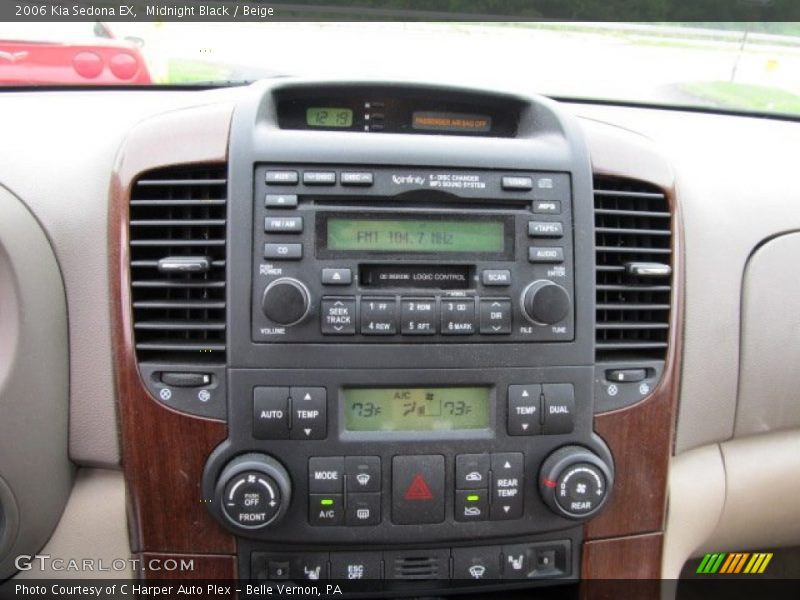 Midnight Black / Beige 2006 Kia Sedona EX