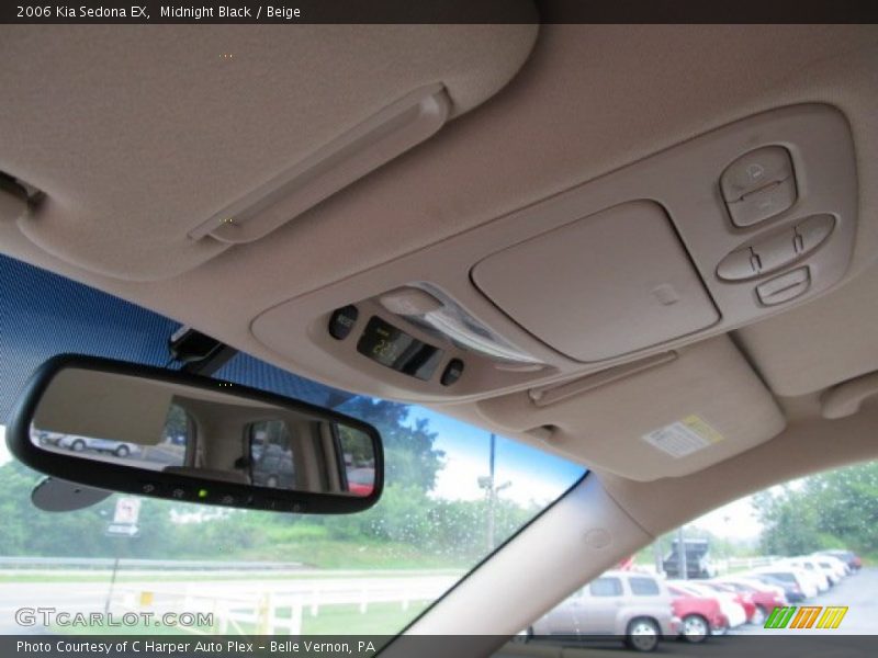 Midnight Black / Beige 2006 Kia Sedona EX