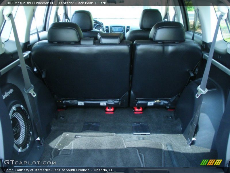 Labrador Black Pearl / Black 2007 Mitsubishi Outlander XLS