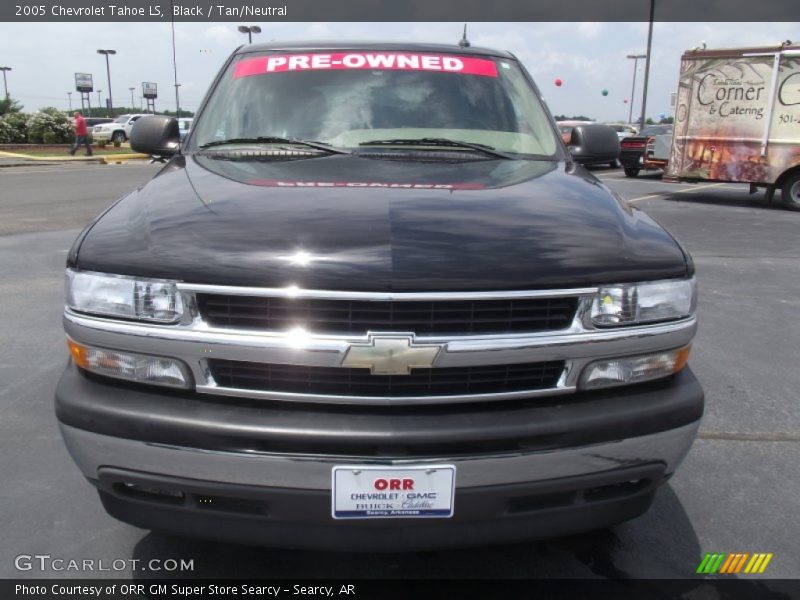Black / Tan/Neutral 2005 Chevrolet Tahoe LS