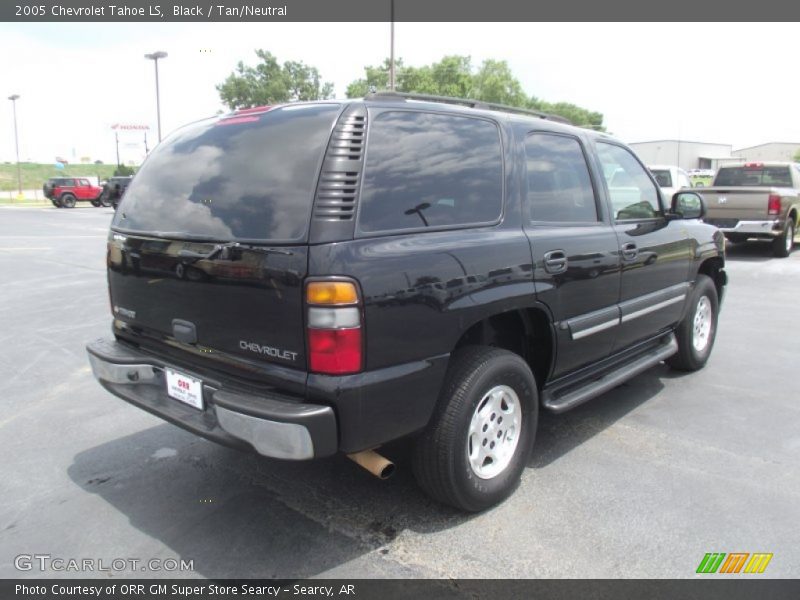 Black / Tan/Neutral 2005 Chevrolet Tahoe LS