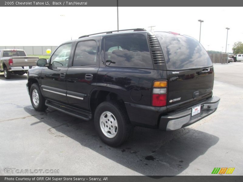Black / Tan/Neutral 2005 Chevrolet Tahoe LS
