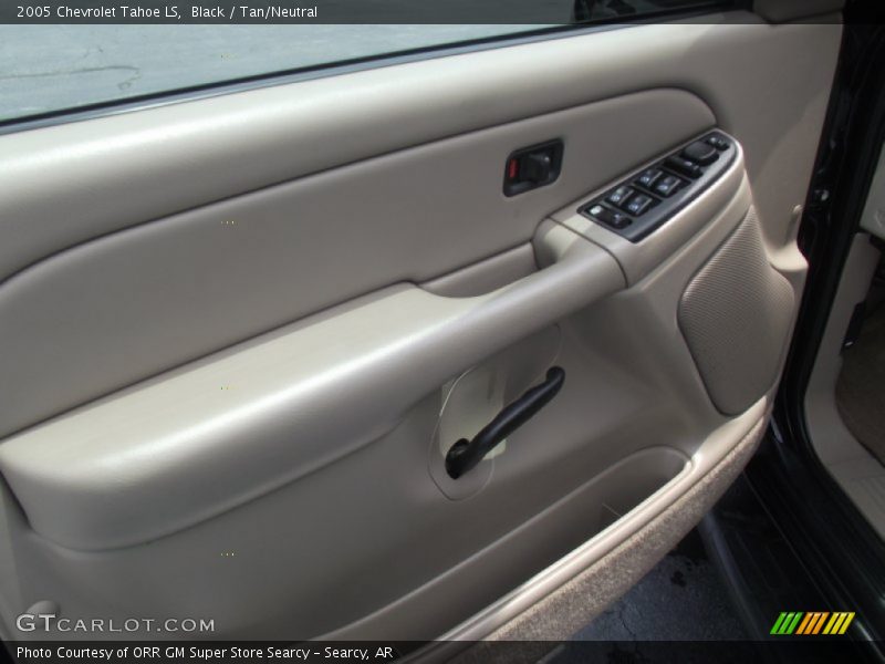 Black / Tan/Neutral 2005 Chevrolet Tahoe LS