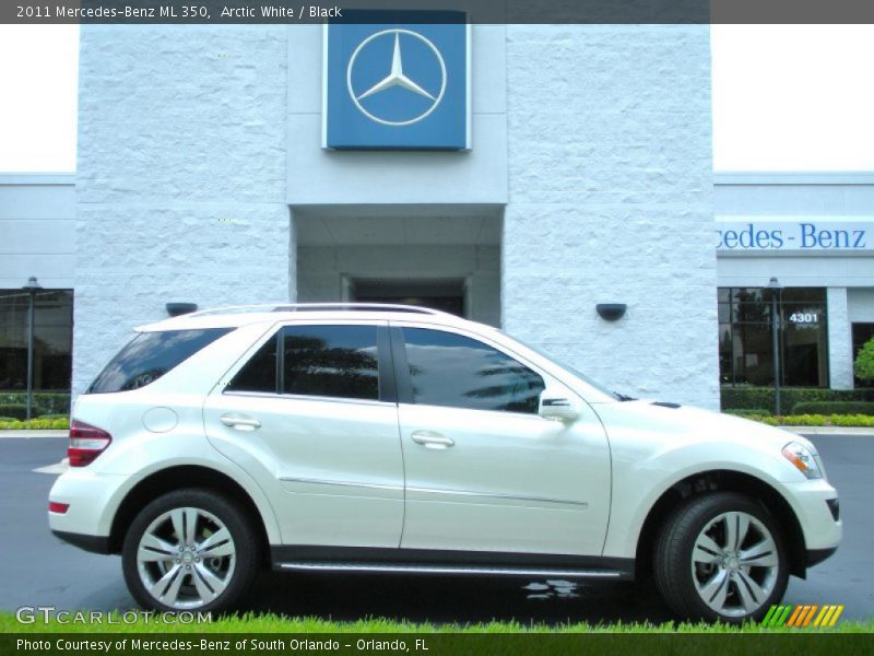 Arctic White / Black 2011 Mercedes-Benz ML 350