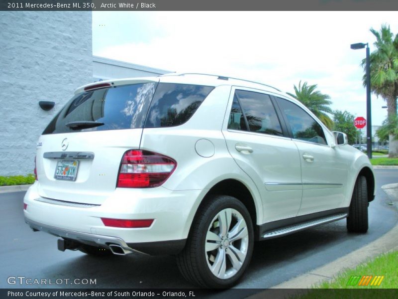 Arctic White / Black 2011 Mercedes-Benz ML 350