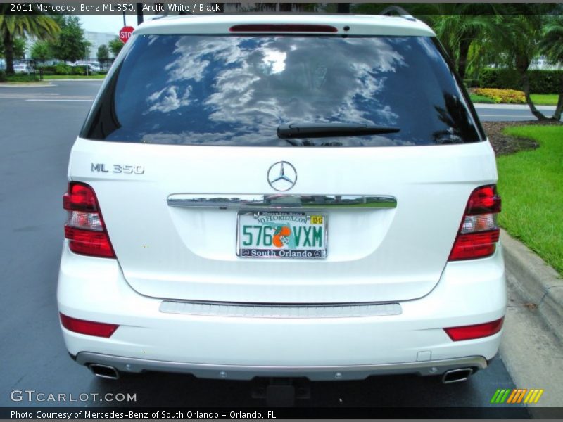Arctic White / Black 2011 Mercedes-Benz ML 350