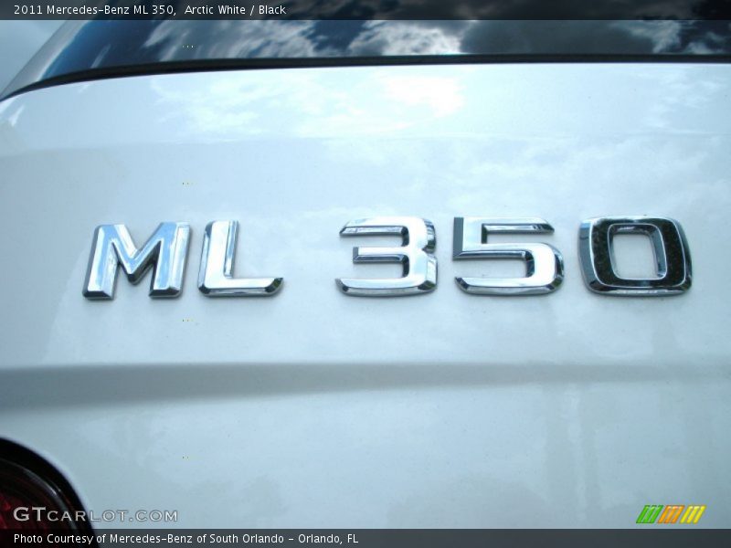 Arctic White / Black 2011 Mercedes-Benz ML 350