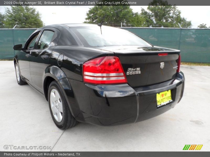 Brilliant Black Crystal Pearl / Dark Slate Gray/Light Graystone 2009 Dodge Avenger SE