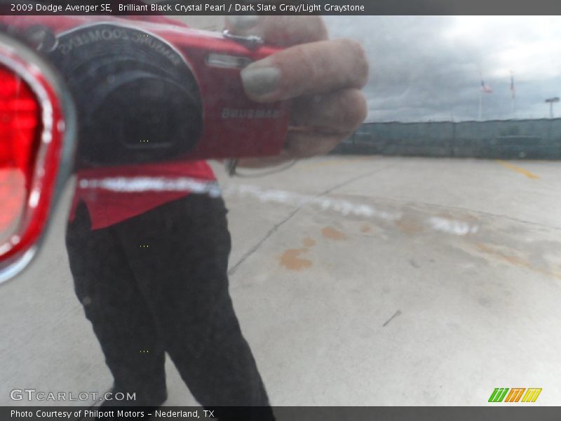 Brilliant Black Crystal Pearl / Dark Slate Gray/Light Graystone 2009 Dodge Avenger SE